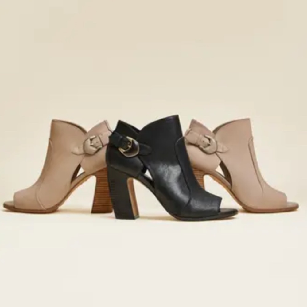 Vince Camuto Shoes Size 9 NIB